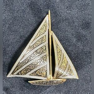 Vtg: signed Spain Damascene Sail Boat Large Accent Brooch